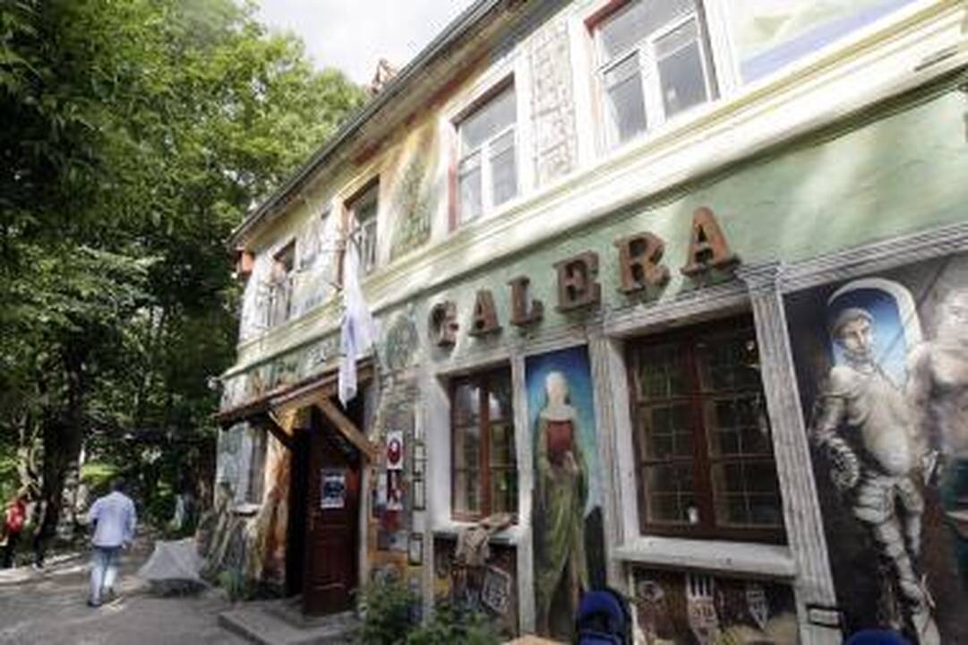 Latvis lietuvius „pašventino“ išmatomis (papildyta)