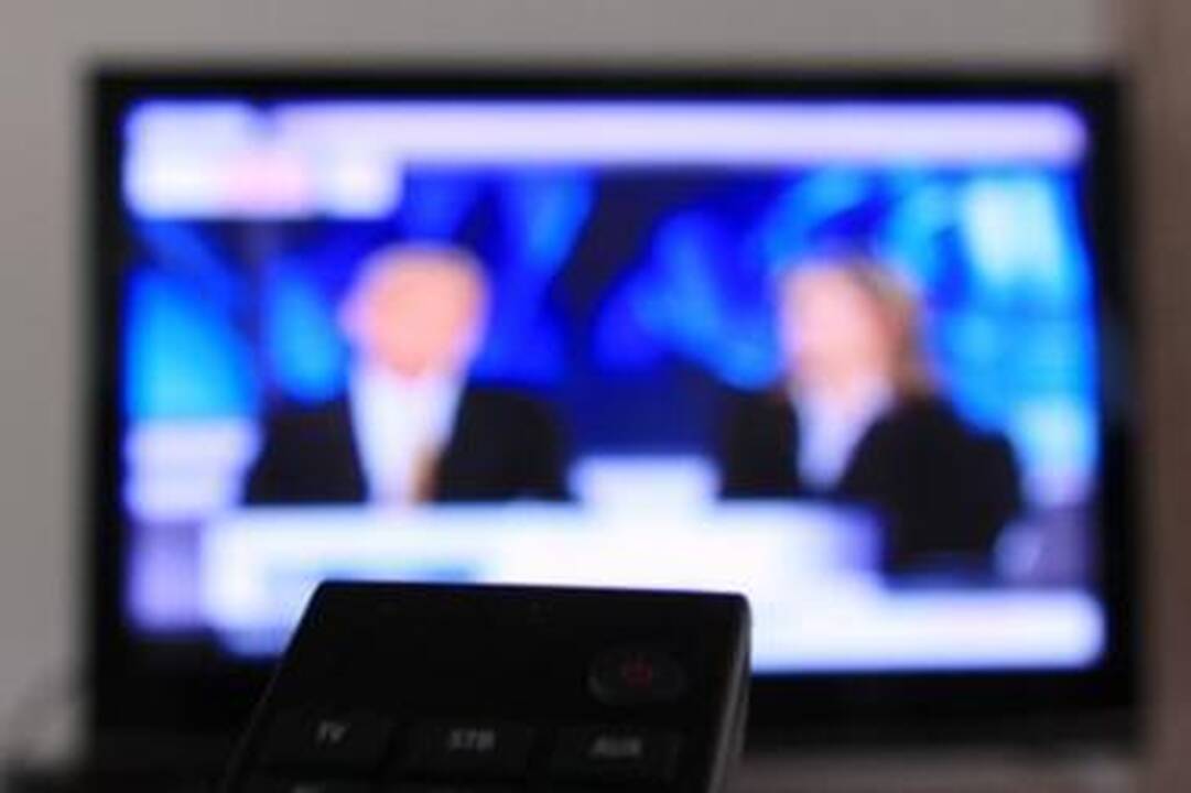 Škotijoje kalinius ketinama aprūpinti plokščiaekraniais televizoriais