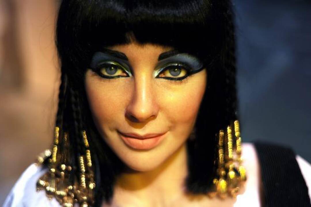 Mirė aktorė Elizabeth Taylor (papildyta)
