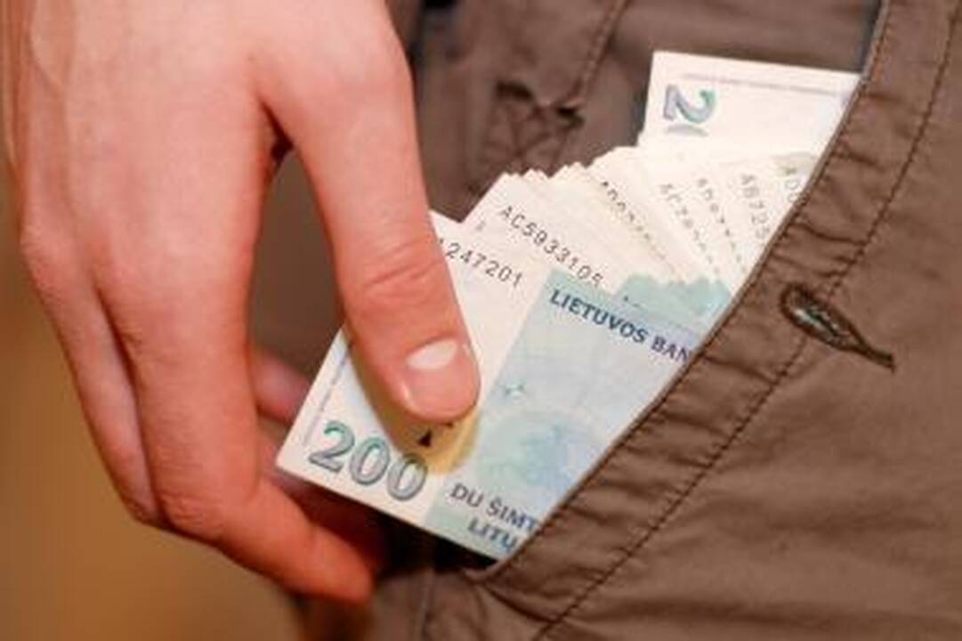 Dažniausiai pageidaujama alga 1500 - 2000 litų
