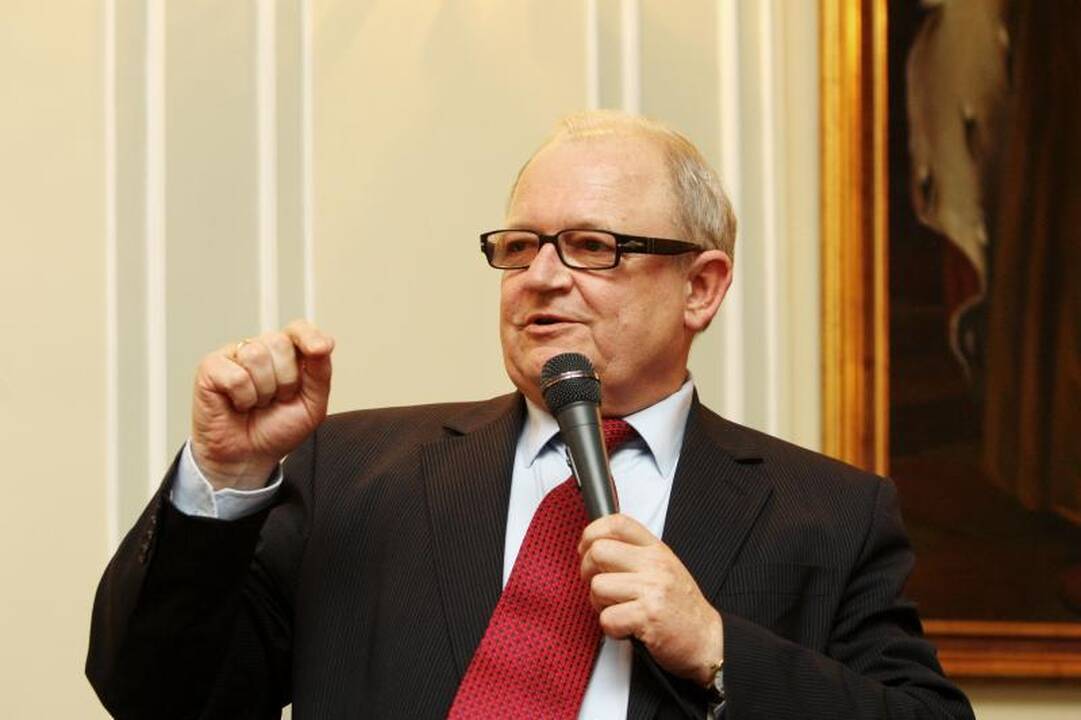 A.Eidintas: praleidome progą laidoti visus prezidentus vienoje vietoje