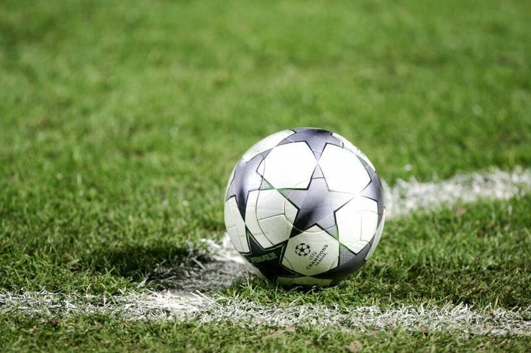 Pasaulio moterų futbolo čempionate paaiškėjo kitos dvi ketvirtfinalio poros