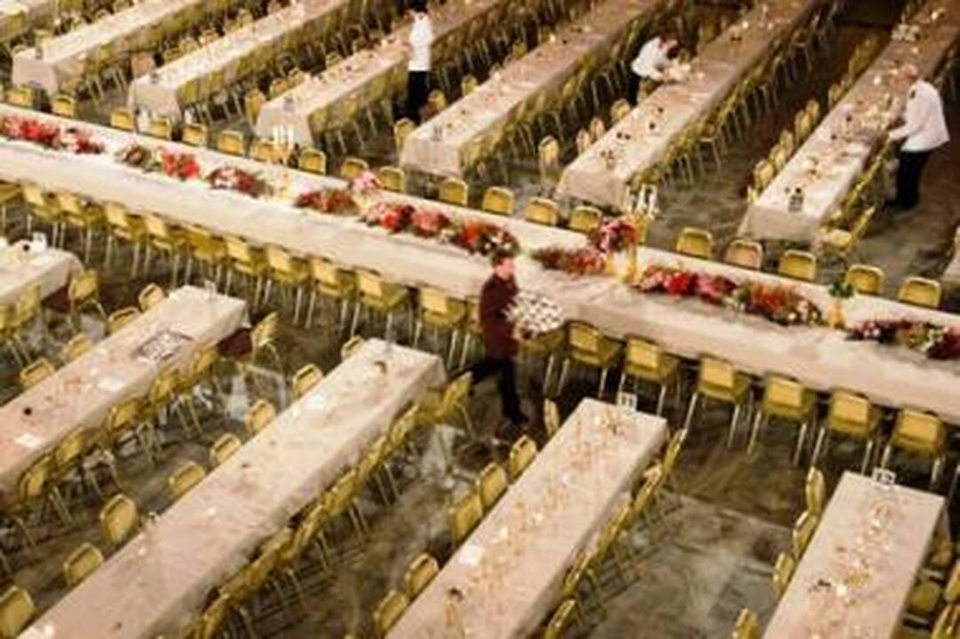 Rusijos oligarchai puotauja už akių krizei ir Kremliui