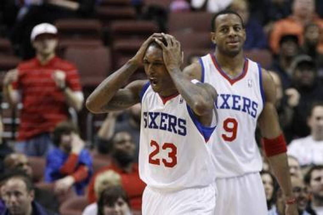 D.Songaila liko ant suolo, "76ers" patyrė nesėkmę