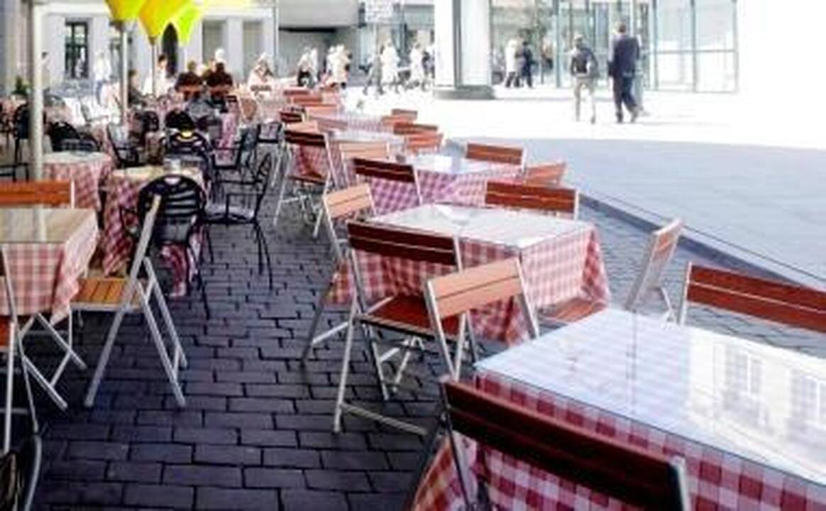 Rudenėjančiame Vilniuje užsidaro lauko kavinės