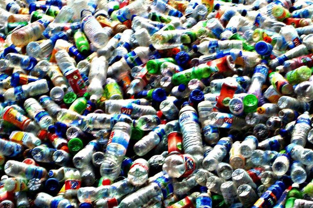 Koks plastikas tinka rūšiavimui?