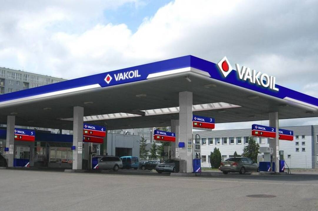 Šį savaitgalį „Vakoil“ mažina degalų kainas