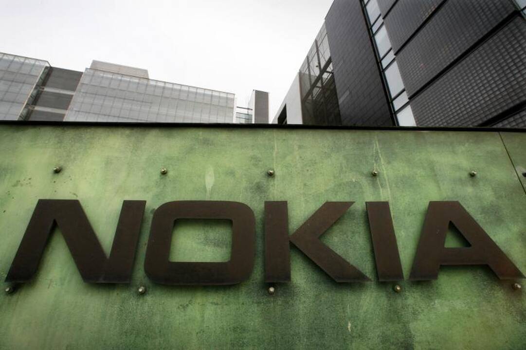 „Nokia“ ir „Microsoft“ turi resursų atsitiesti telefonų rinkoje