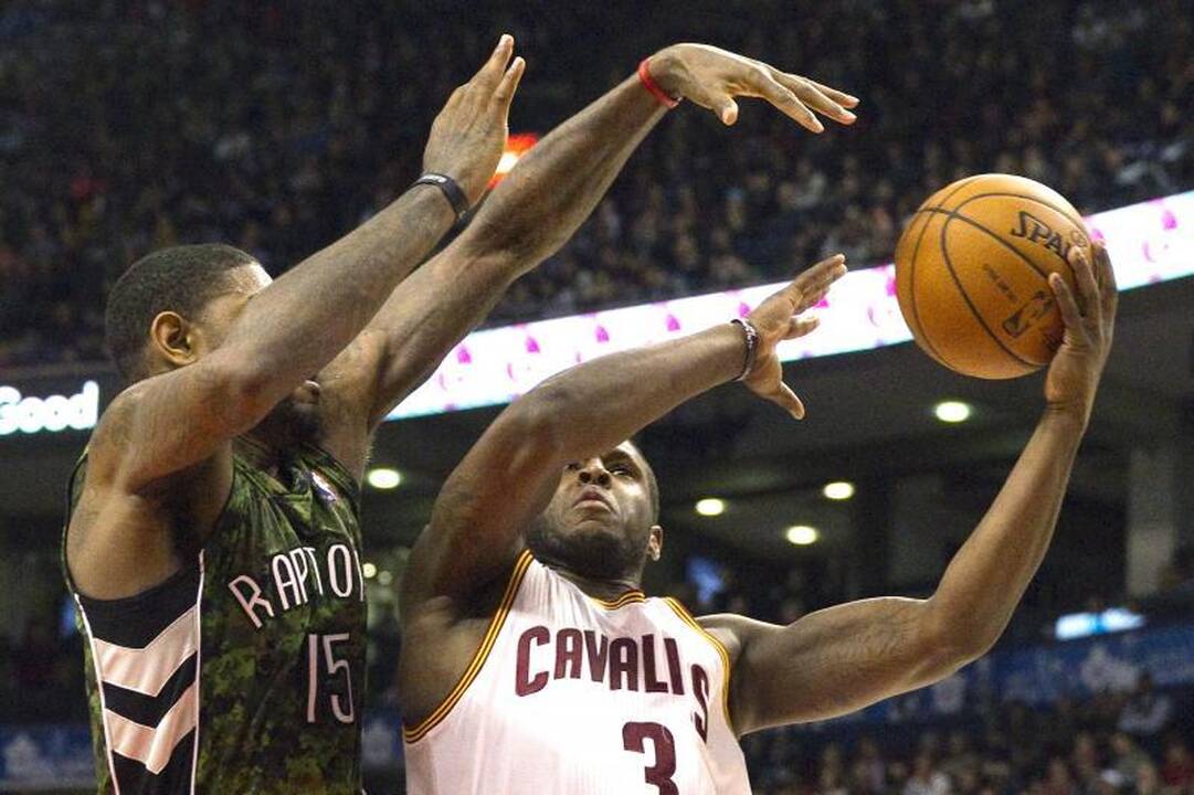 Be lietuvių žaidusį „Raptors“ paskandino tritaškis paskutinę sekundę
