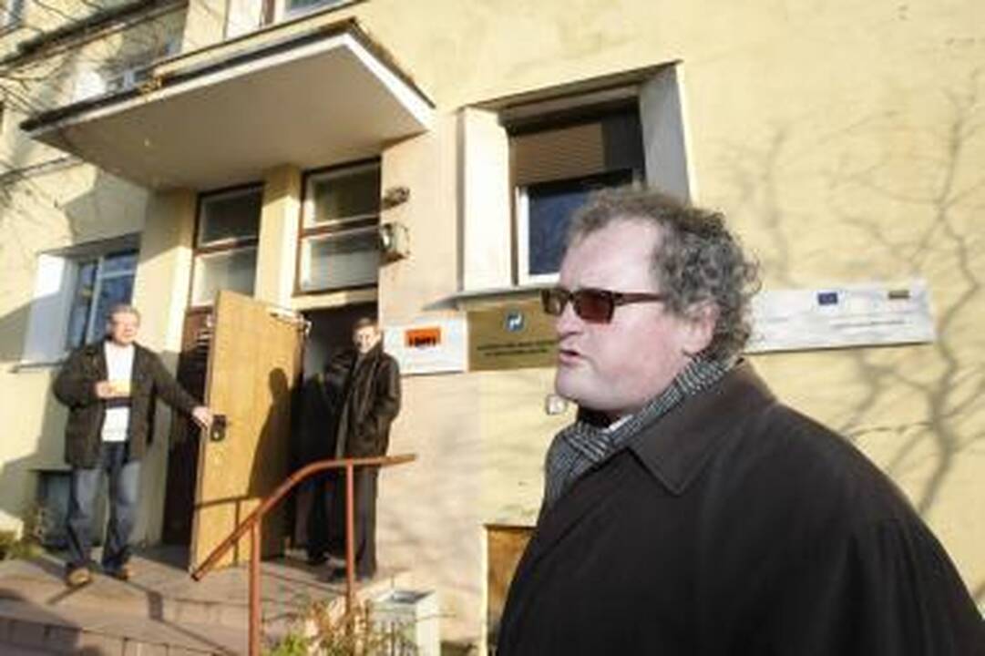 Duris atvėrė europarlamentaro L.Donskio raštinė