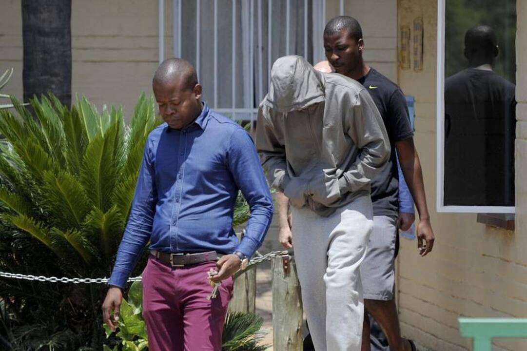 O. Pistorius teisme dėl draugės nužudymo palūžo