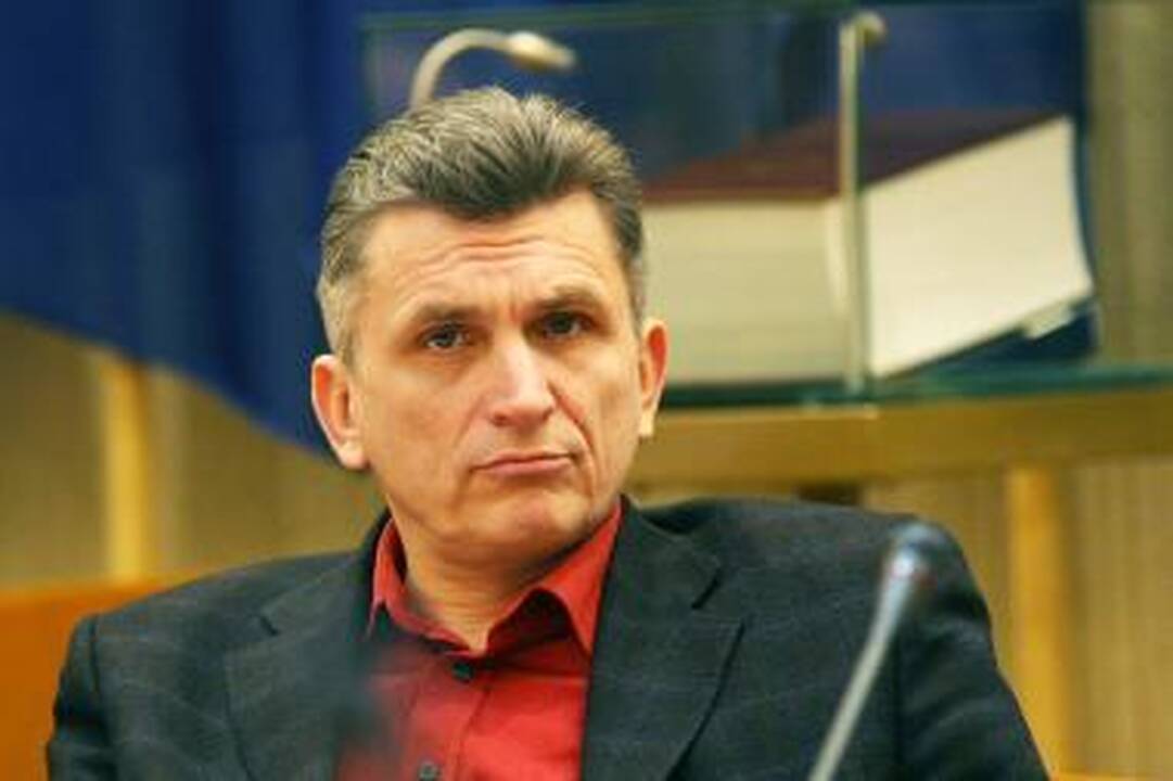 A.Kubiliaus patarėjo R.Jasiulionio pareigas perima V.Valentinavičius