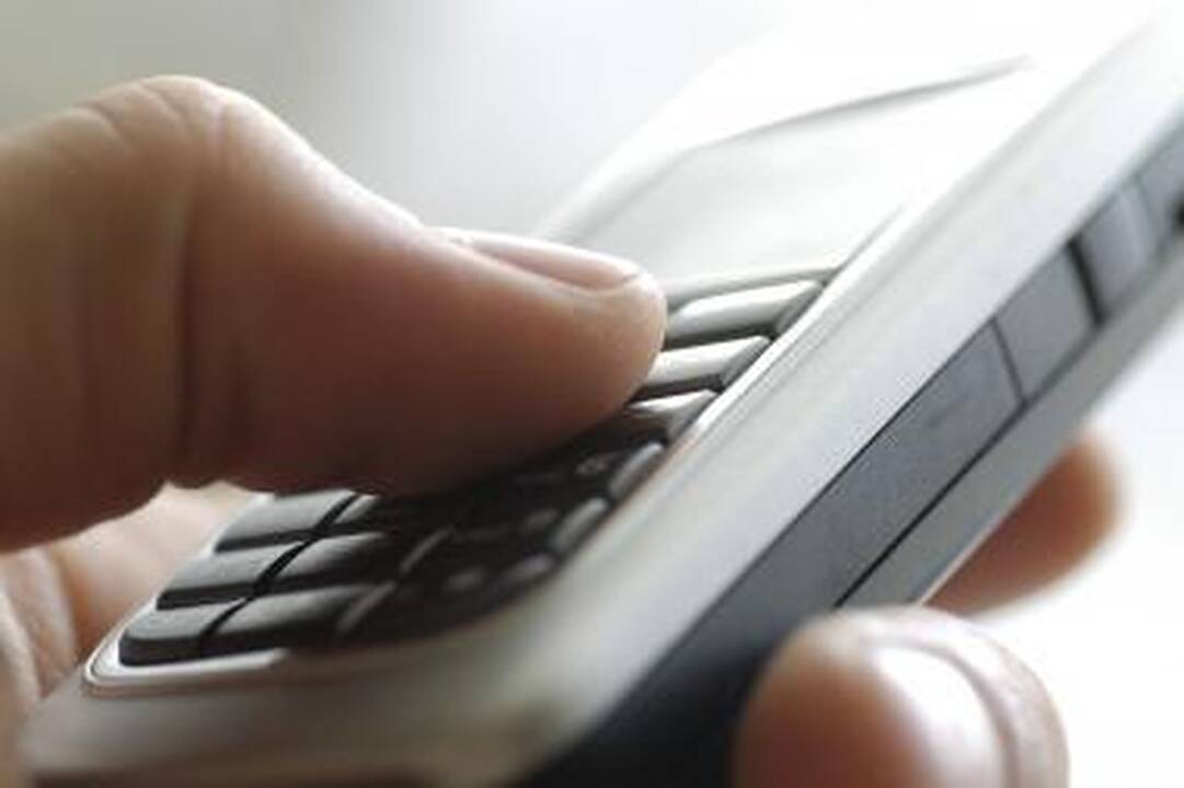 Telefoniniai sukčiai Kaune išviliojo per 12 tūkst. litų