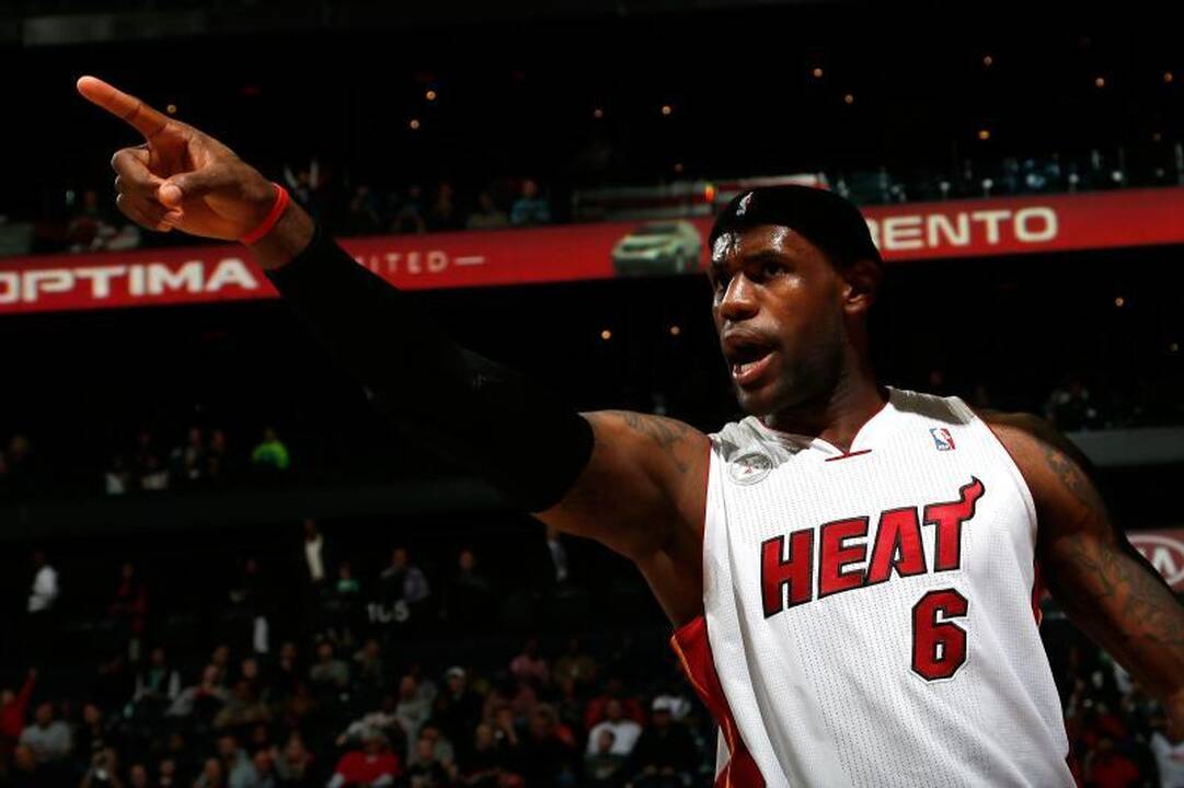 NBA Top 10: dėjimai, blokai ir pergalingas metimas