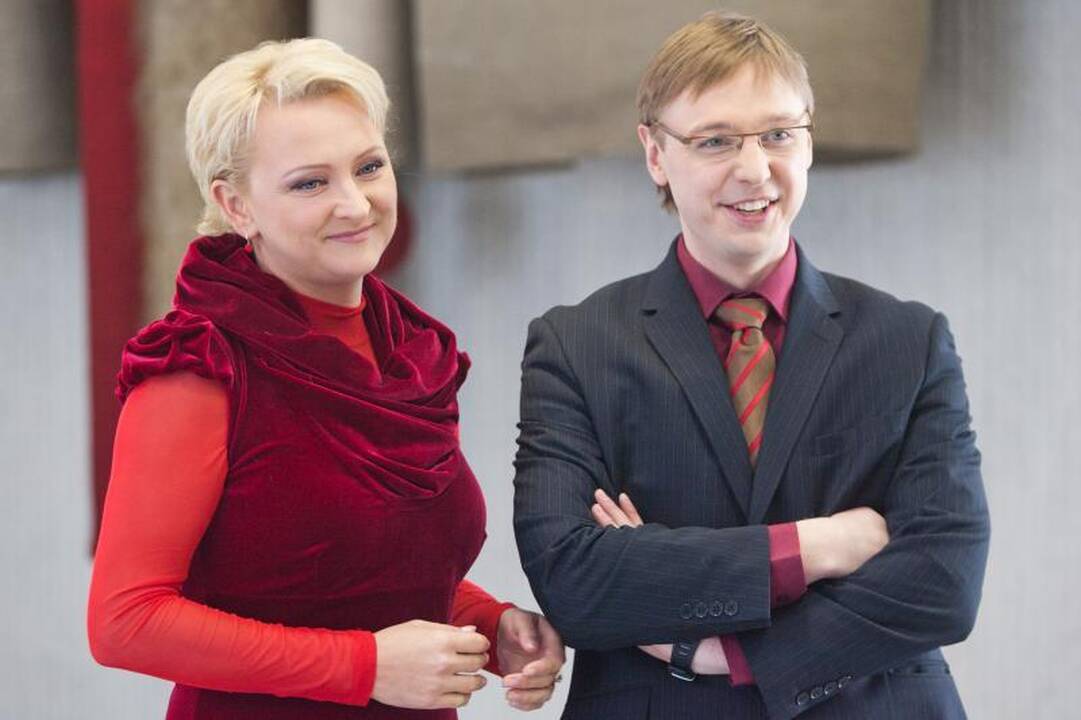 Žiedus sumainė aktoriai I.Norkutė ir A.Žvinys