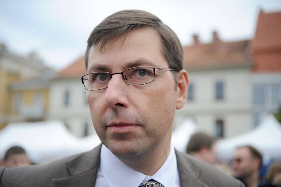 G. Steponavičiaus kritikos strėlės - permainoms švietimo sistemoje
