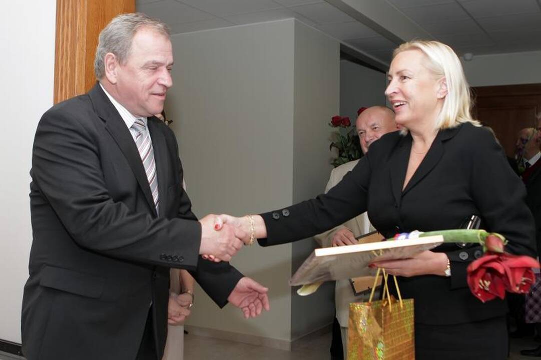 Buvusio Rusijos konsulo išlydėtuvėse nestigo emocijų ir jaudulio