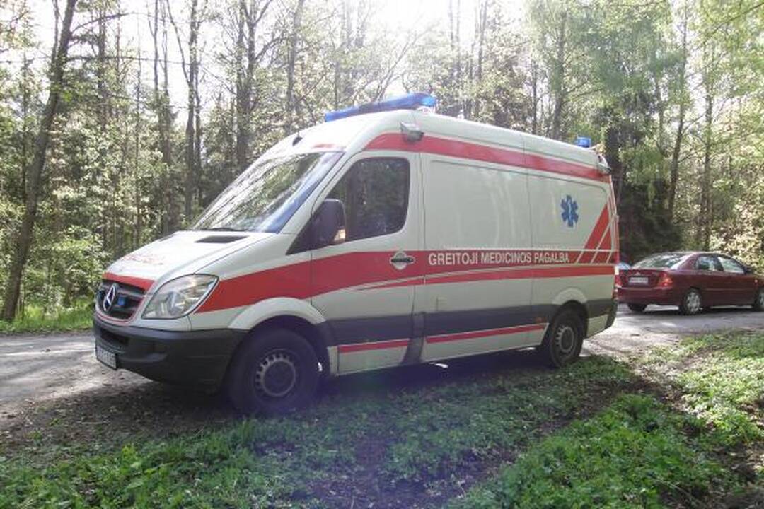 Kelyje į Girulius žuvo du žmonės (papildyta 14.43 val.)