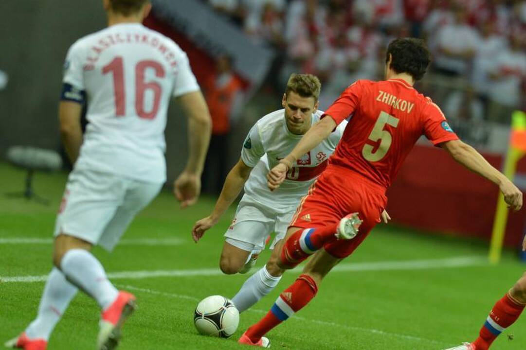 Euro 2012: Rusijos ir Lenkijos vienuolikės sužaidė lygiosiomis