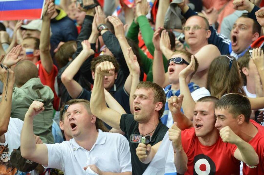 Euro 2012: Rusijos ir Lenkijos vienuolikės sužaidė lygiosiomis