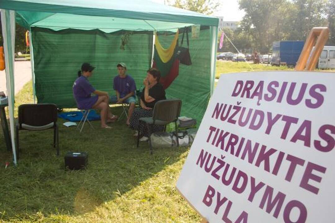 Artimieji prašys ekshumuoti D.Kedžio kūną