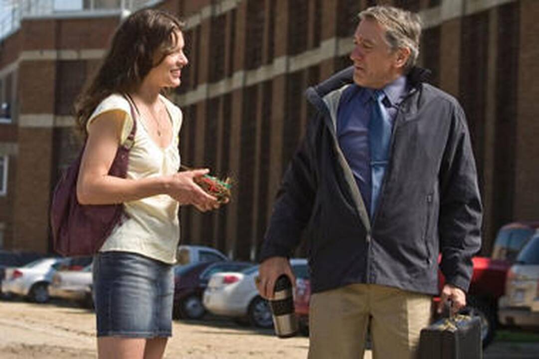 Milla Jovovich džiaugiasi darbu su Robertu De Niro