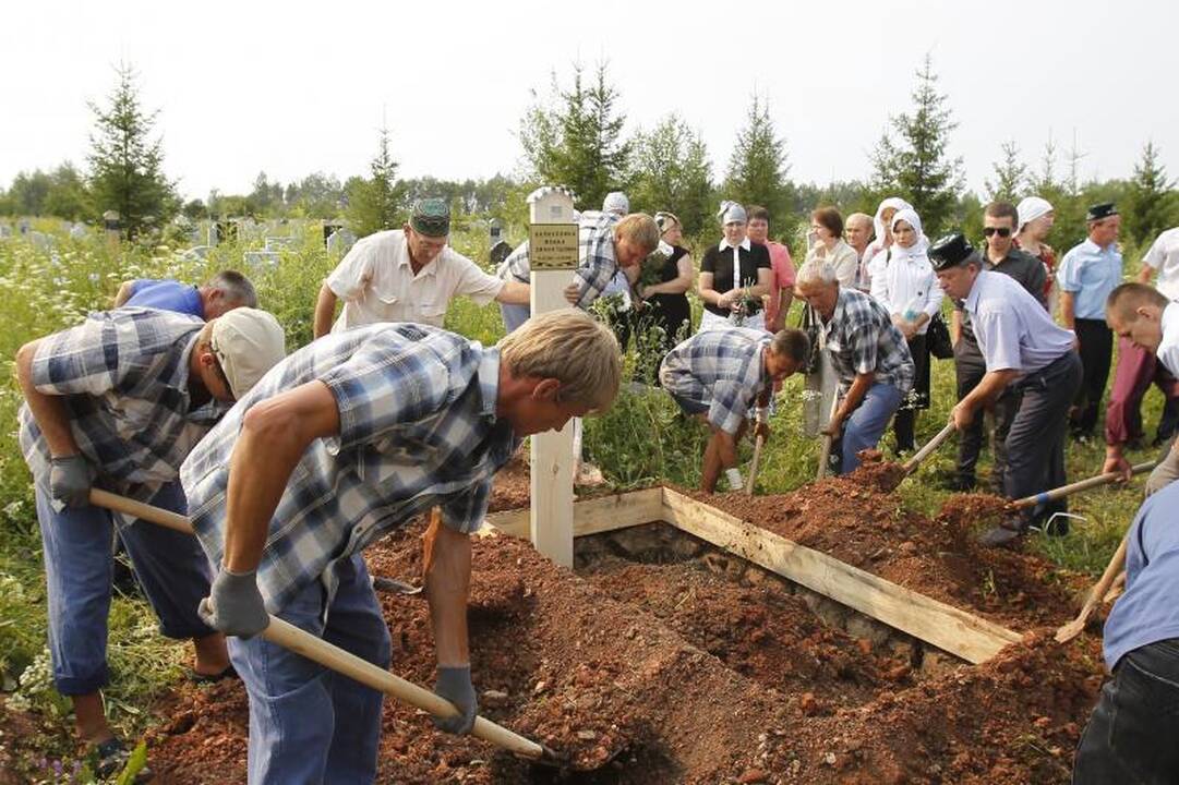 Paviešinti narų filmuoti vaizdai iš nuskendusios „Bulgarijos“