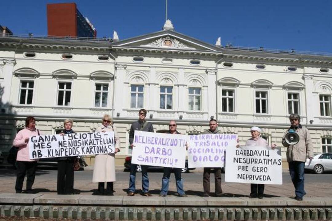 Klaipėdiečiai piketavo prieš Vyriausybės veiksmus