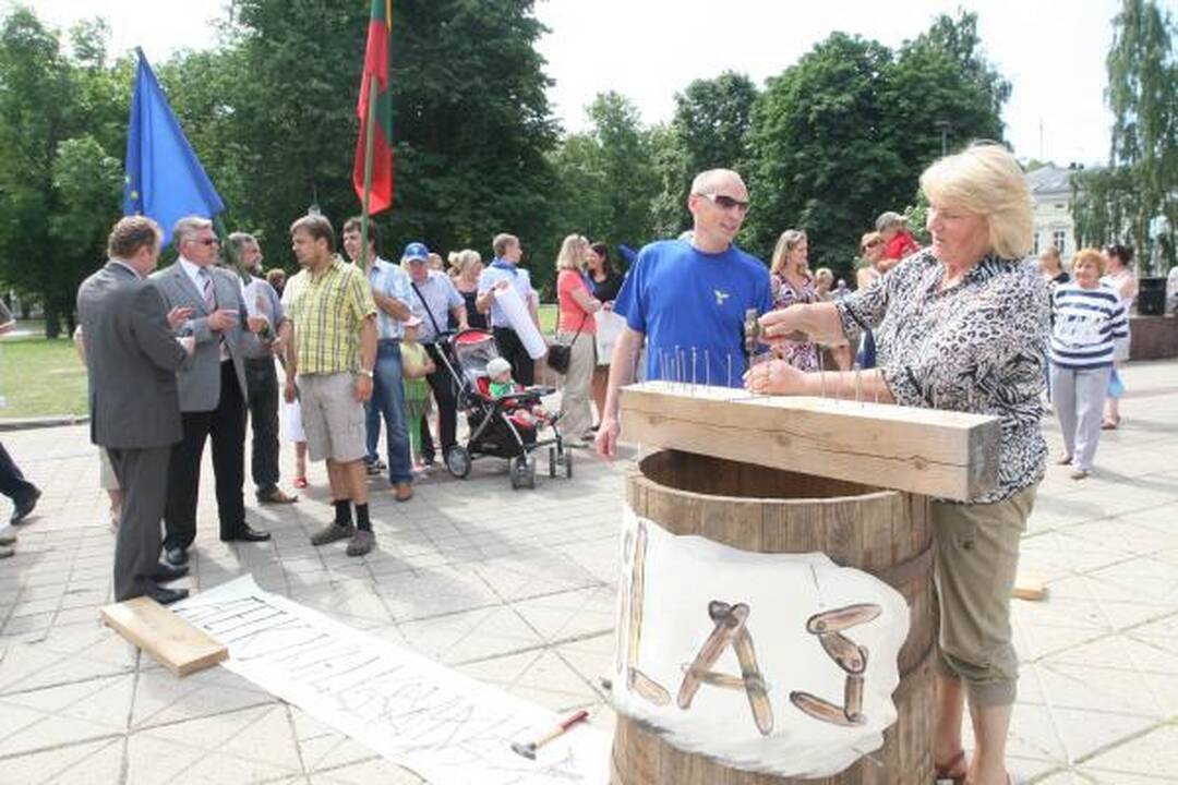 Klaipėdiečiai reikalavo ministrų atsistatydinimo