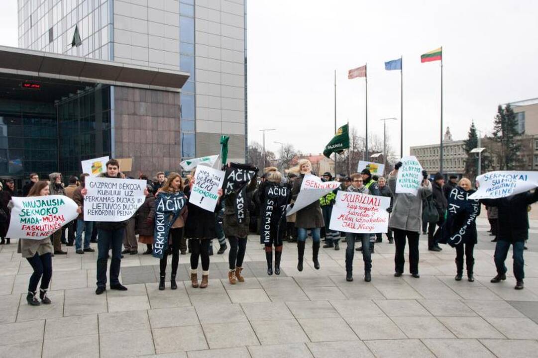 Pikete dėl šildymo – skirtingi požiūriai