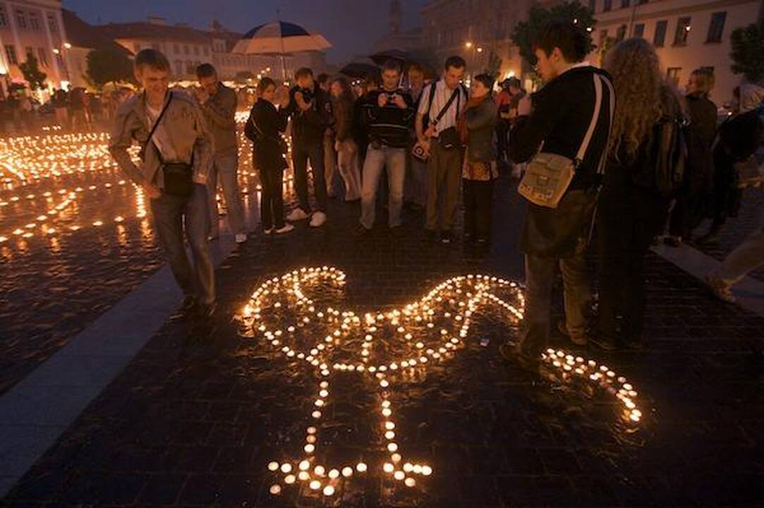 Vilniuje liepsnojo mandalos