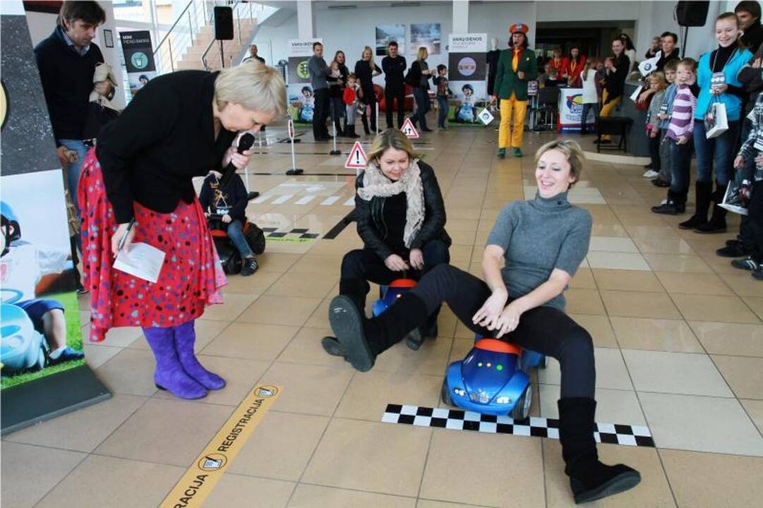 Klaipėdos „Krasta auto“ salone karaliavo vaikai