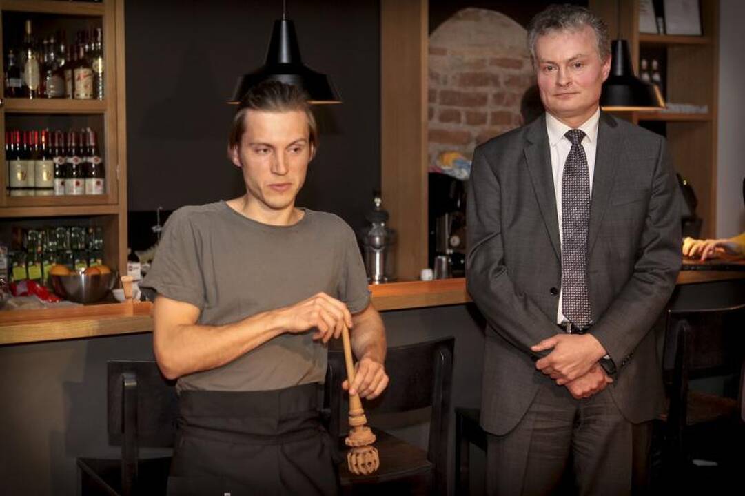 B. Nicholson prie „Išsipildymo akcijos“ prisideda gurmanišku šokoladu