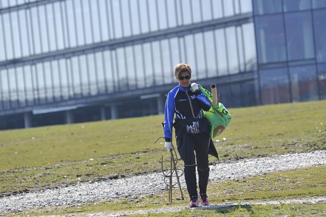 Kaune šiukšlės kuoptos ir iš parkų, ir iš karjero dugno