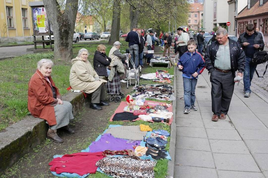 Klaipėdos senamiestyje atgimė blusų turgus