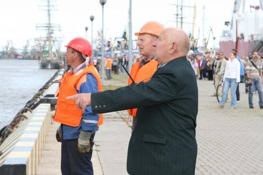 Į Klaipėdą atplaukė vienas didžiųjų pasaulio burlaivių 