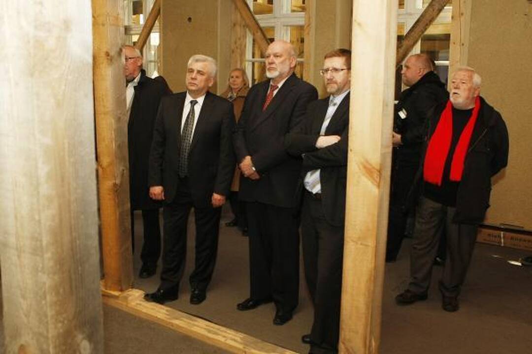 Dramos teatro rekonstrukcija: grius dalis pastatų