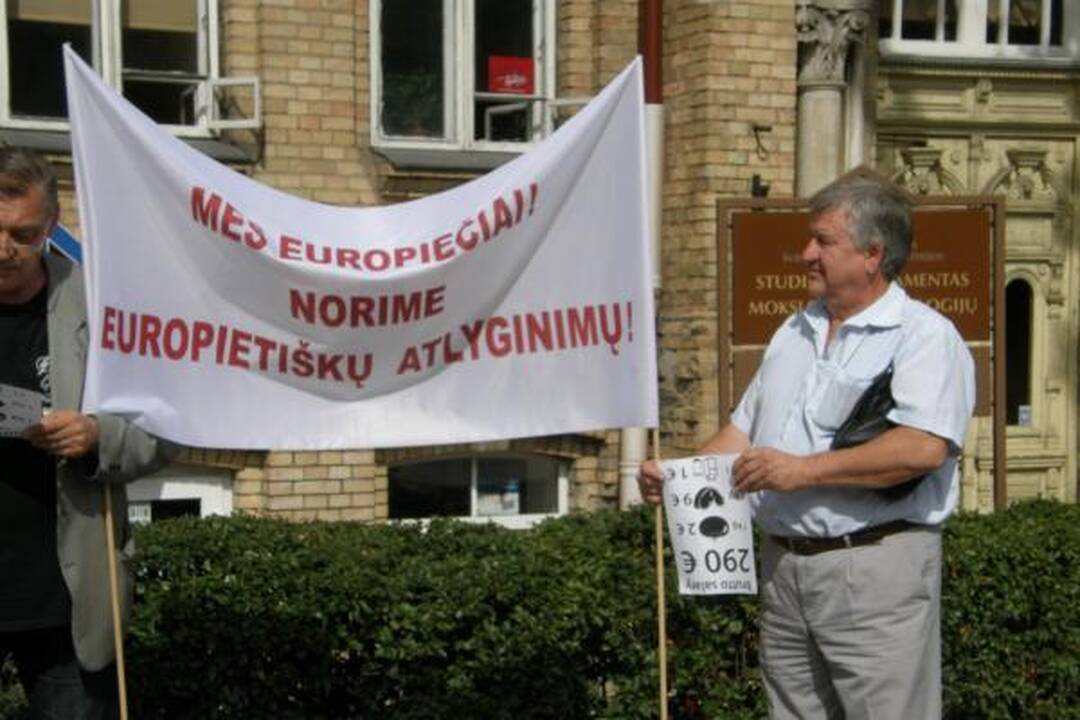 „Iki“ darbuotojų kantrybė išseko (papildyta)