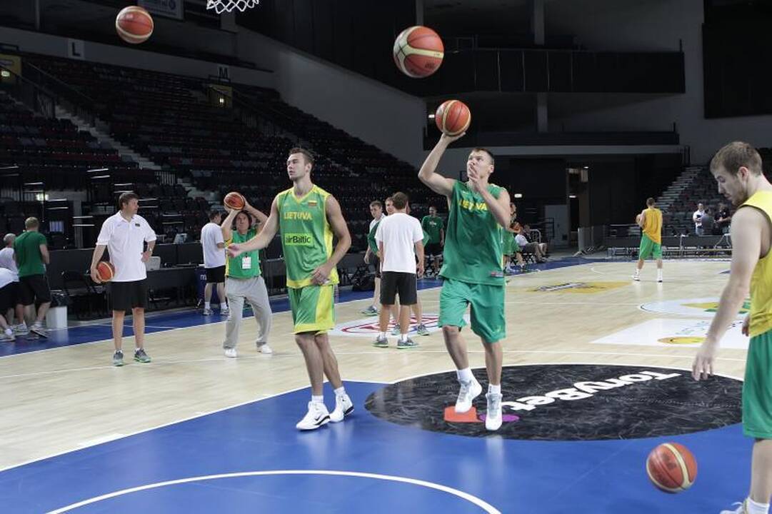 Rinktinė ruošiasi krikštui Klaipėdos arenoje