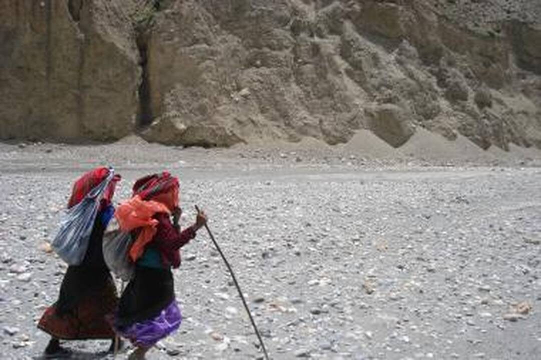 Kalbininkai pakeitė oficialius Bolivijos, Juodkalnijos ir Nepalo pavadinimus