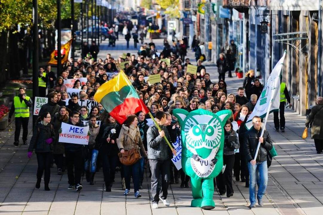 Ką apie universitetų jungimą mano patys universitetai?