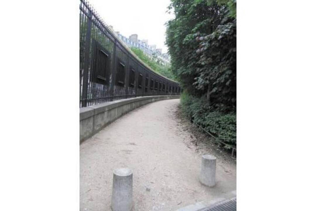 Sereikiškių parkas - su čiuožyklomis ir fontanais