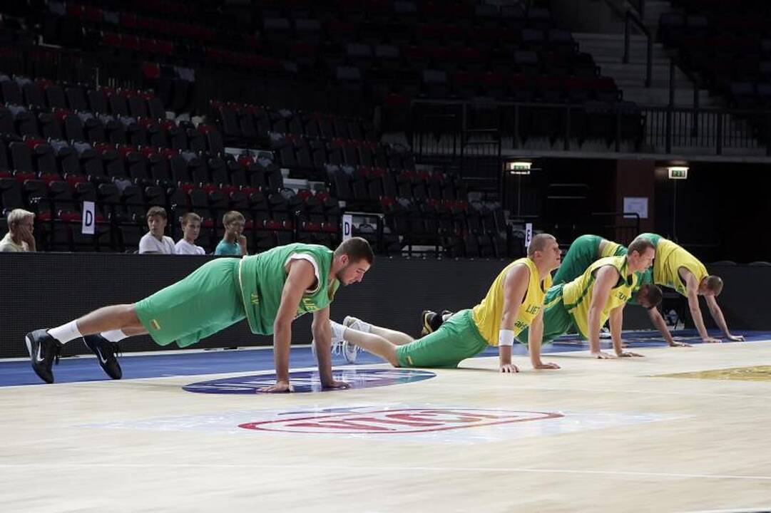 Rinktinė ruošiasi krikštui Klaipėdos arenoje