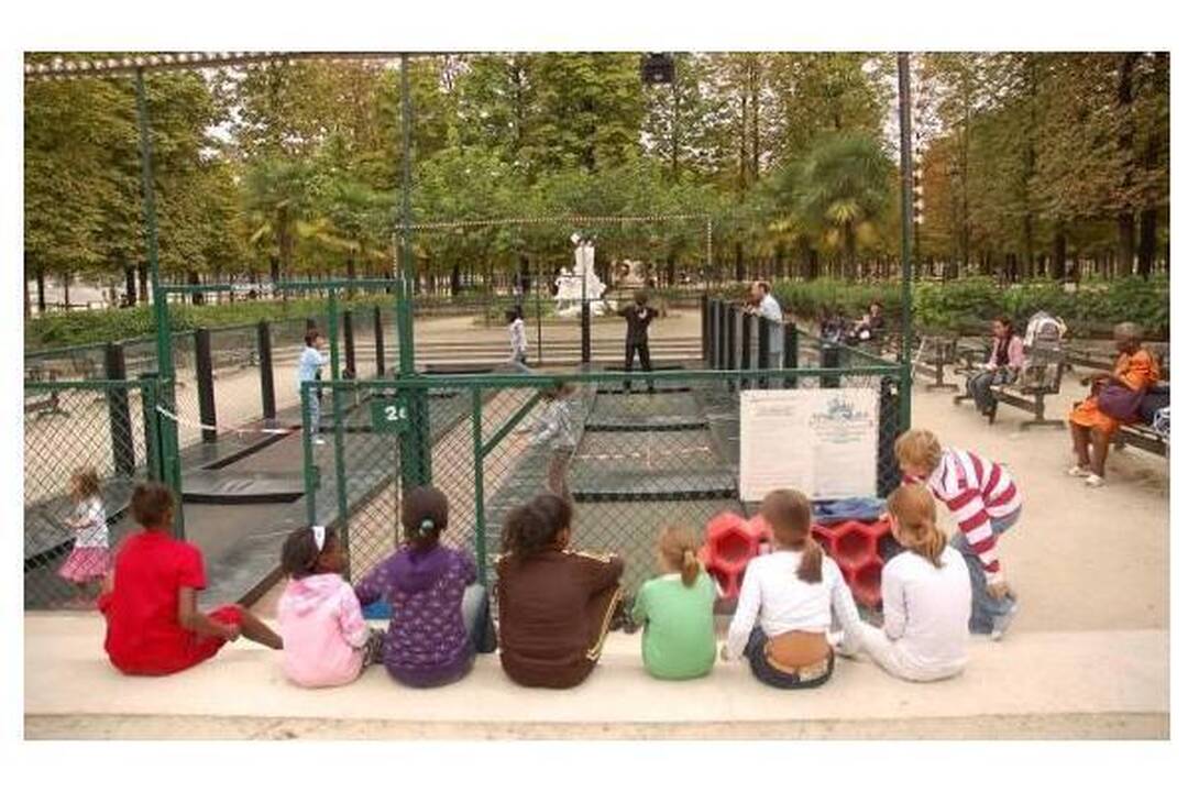 Sereikiškių parkas - su čiuožyklomis ir fontanais