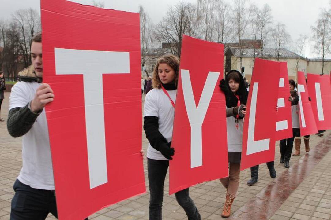 Klaipėdiečiai minėjo Pasaulinę AIDS dieną (atnaujinta)  