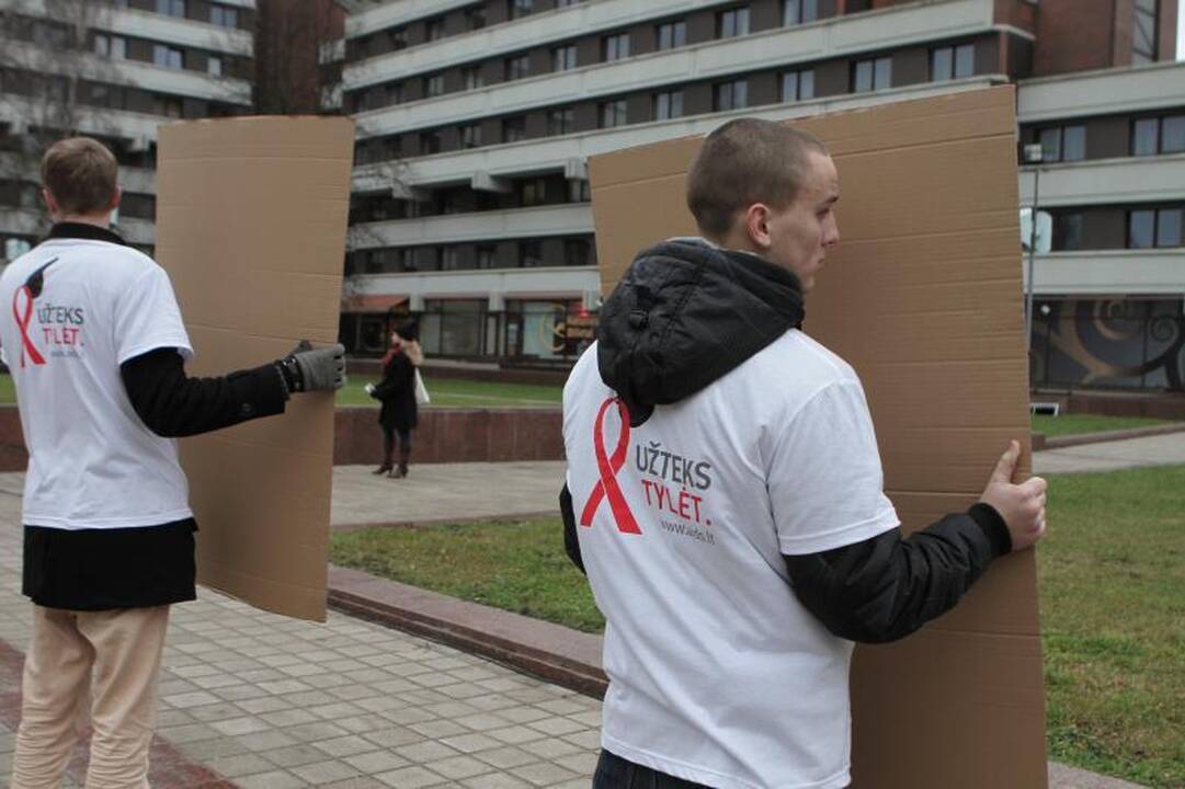 Klaipėdiečiai minėjo Pasaulinę AIDS dieną (atnaujinta)  