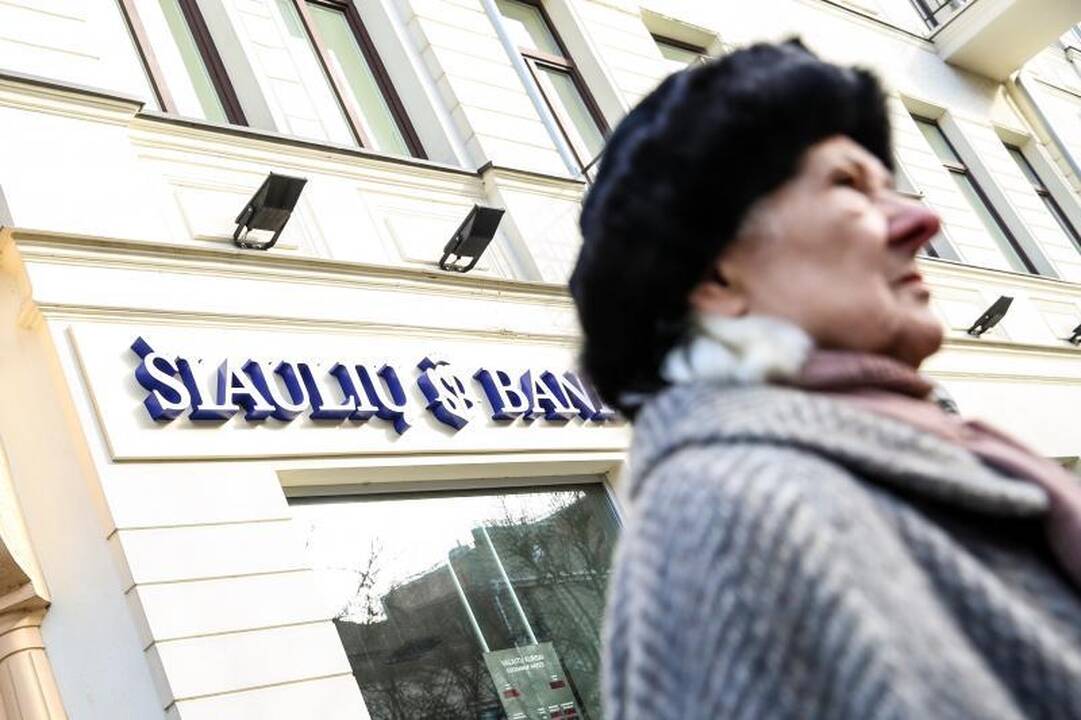 Eilėje prie buvusio Ūkio banko vos nekilo muštynės 