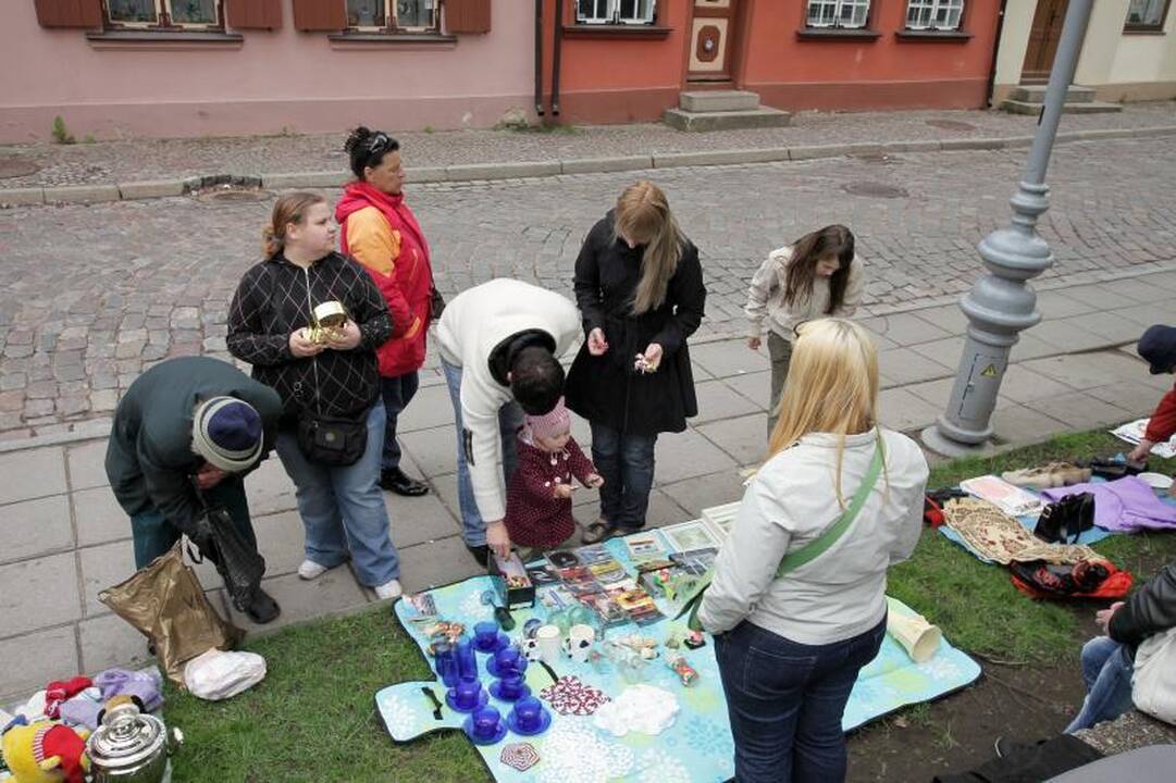 Klaipėdos senamiestyje vėl veikia blusų turgus