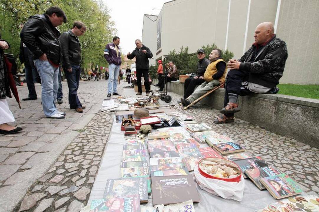 Klaipėdos senamiestyje vėl veikia blusų turgus