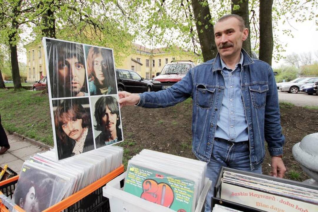 Klaipėdos senamiestyje vėl veikia blusų turgus